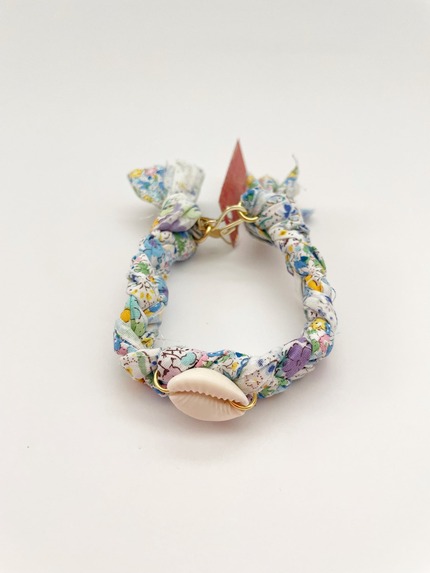 F&F Floral Shell Bracelet